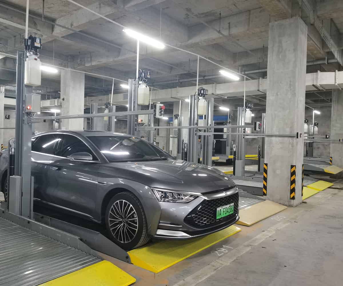 公共停車(chē)場(chǎng)停車(chē)難